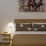 Majamy House *