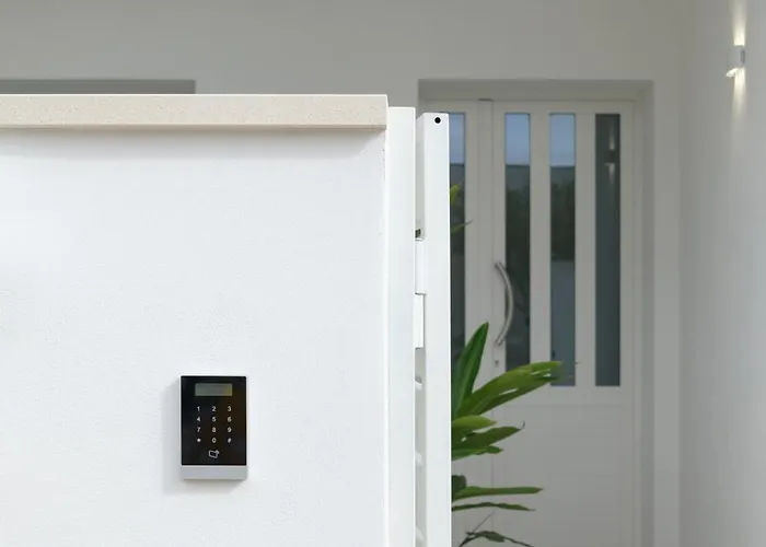 בית הארחה Majamy House אולביה