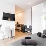 Majamy House Guest house *