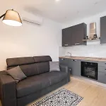 Majamy House