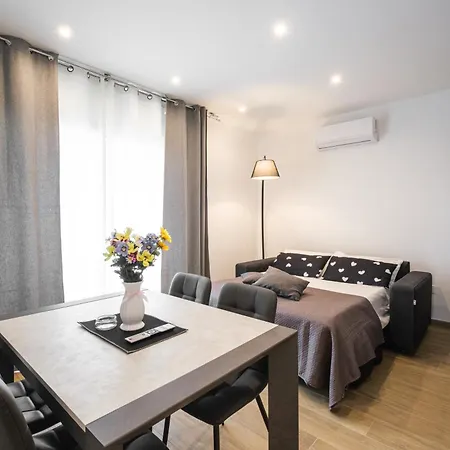 Majamy House Gasthuis Olbia