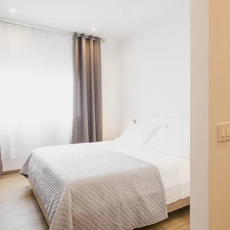 Gasthuis Majamy House