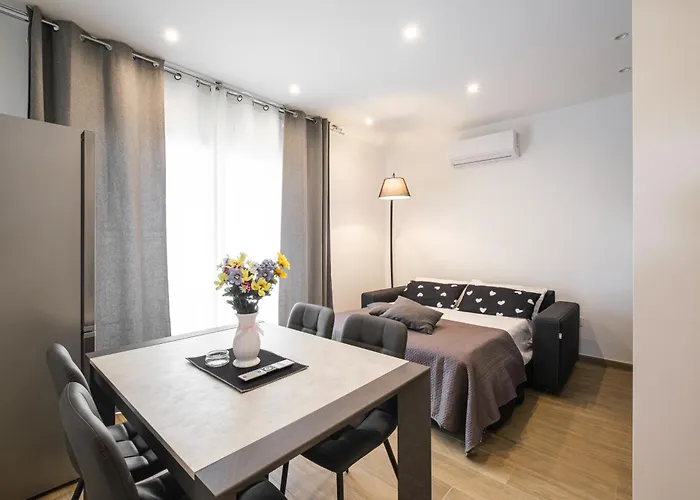 Majamy House Gasthuis Olbia